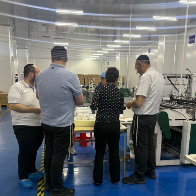 Los clientes israelíes visitan la fábrica en persona y se reconoce la alta calidad de los productos.