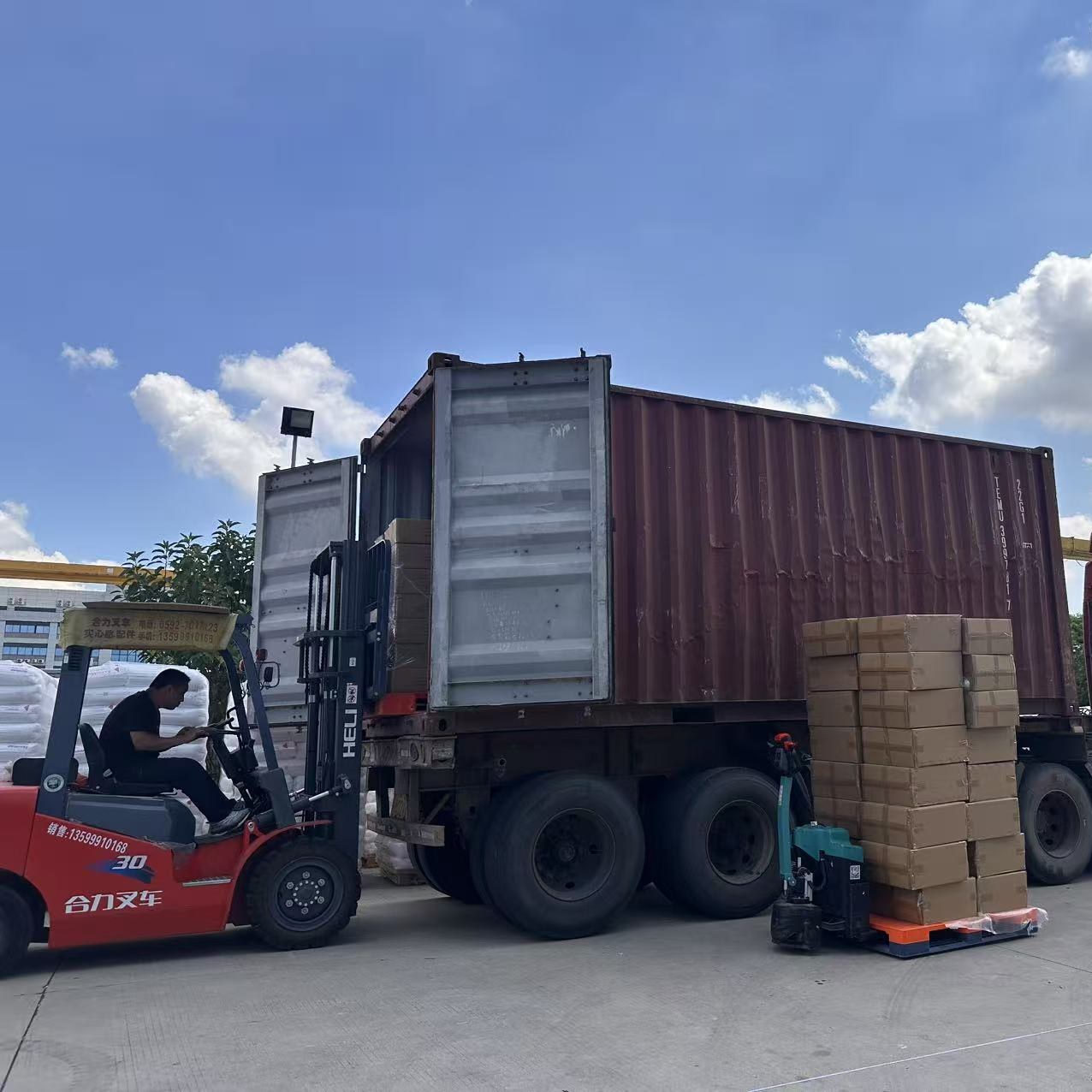 Nuestra empresa firmó con éxito un contrato con un cliente mexicano, y las bolsas de plástico para camisetas personalizadas y ecológicas son populares en el mercado latinoamericano.
